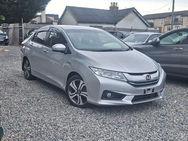 Honda Grace Saloon, Petrol Hybrid, 2017, Silver