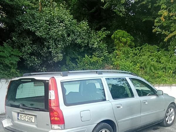 Volvo V70 Estate, Diesel, 2005, Silver