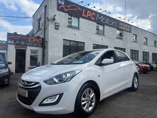 Hyundai i30 Hatchback, Petrol, 2012, White