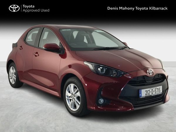 Toyota Yaris Hatchback, Petrol, 2021, Red