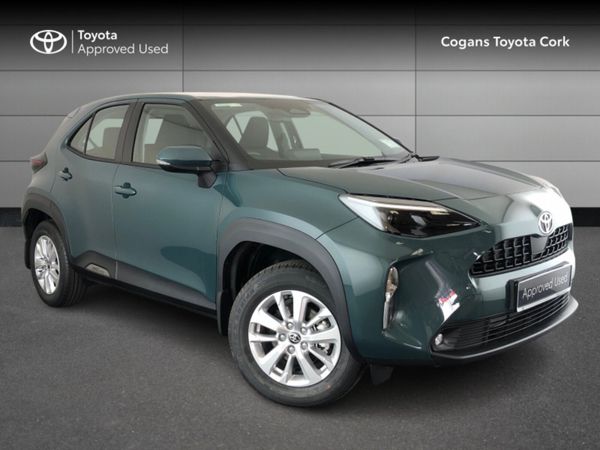 Toyota Yaris Cross SUV, Petrol Hybrid, 2025, Green
