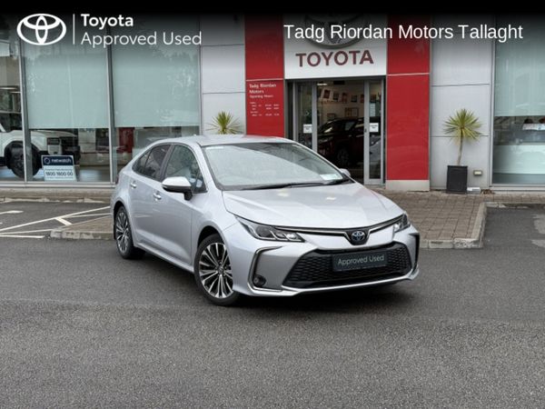 Toyota Corolla Saloon, Petrol Hybrid, 2023, Silver