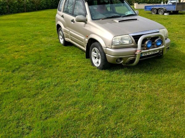 Suzuki Grand Vitara SUV, Diesel, 2004, Beige