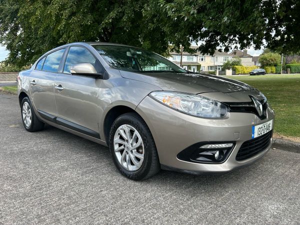 Renault Fluence Saloon, Diesel, 2013, Gold