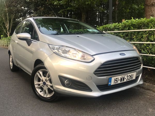 Ford Fiesta Hatchback, Petrol, 2015, Silver