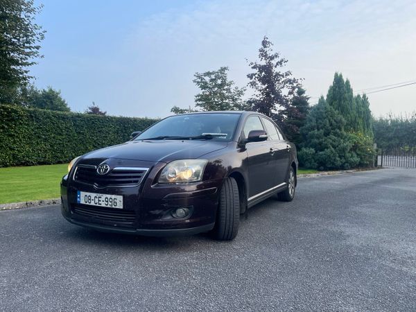 Toyota Avensis Saloon, Diesel, 2008, Red