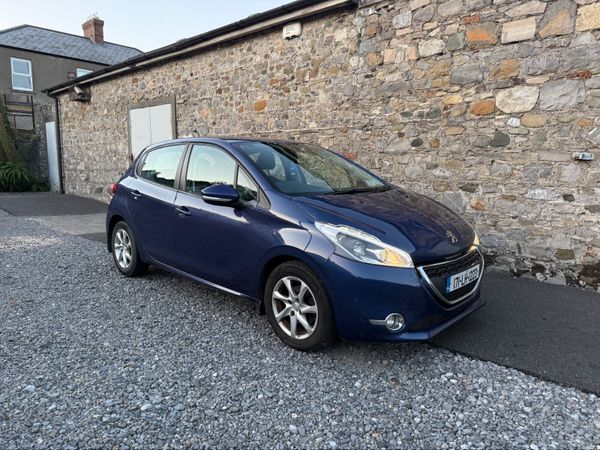 Peugeot 208 Hatchback, Diesel, 2017, Blue
