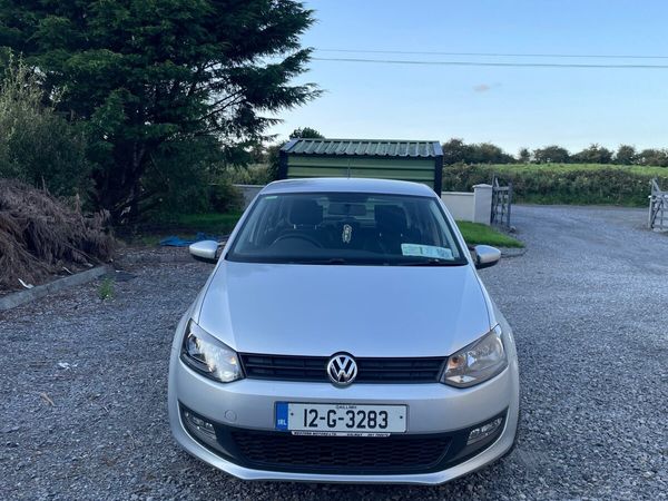Volkswagen Polo Hatchback, Petrol, 2012, Silver