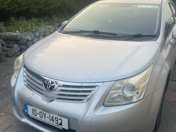 Toyota Avensis Saloon, Diesel, 2010, Silver