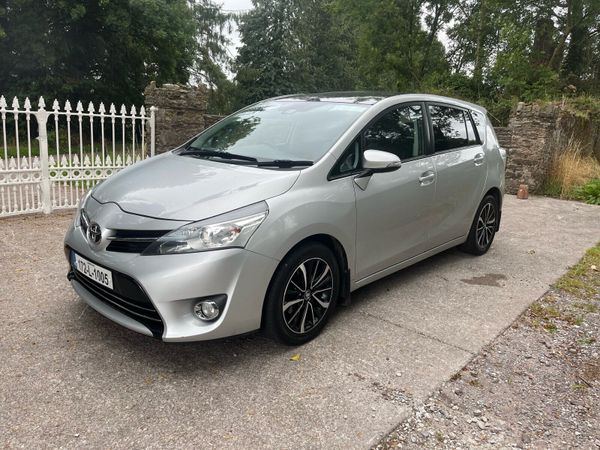 Toyota Verso MPV, Diesel, 2017, Grey