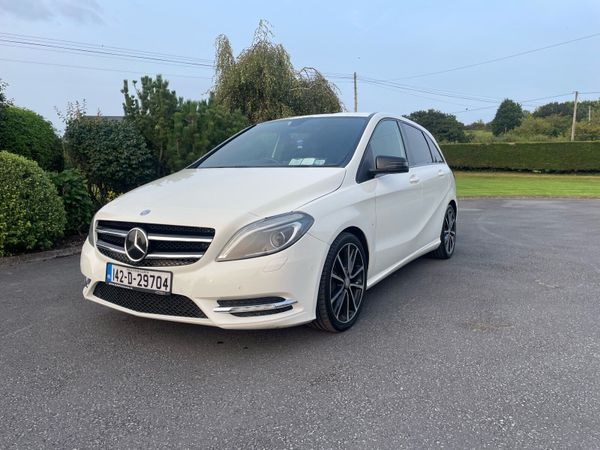 Mercedes-Benz B-Class MPV, Petrol, 2014, White