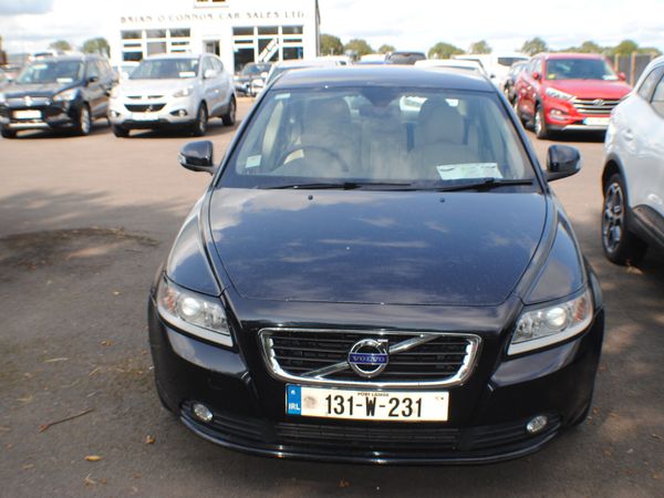 Volvo S40 Saloon, Diesel, 2013, Black