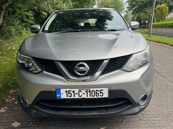 Nissan Qashqai Hatchback, Petrol, 2015, Silver