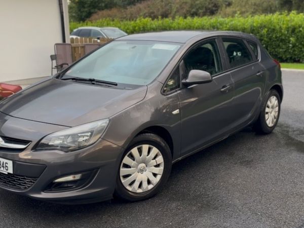 Vauxhall Astra Hatchback, Diesel, 2013, Grey