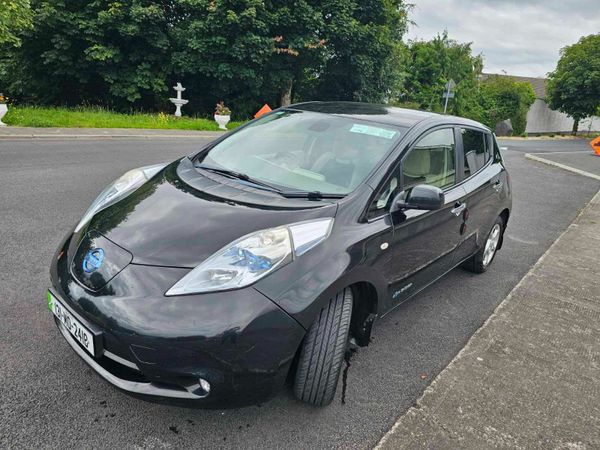 Nissan Leaf Hatchback, Electric, 2013, Black
