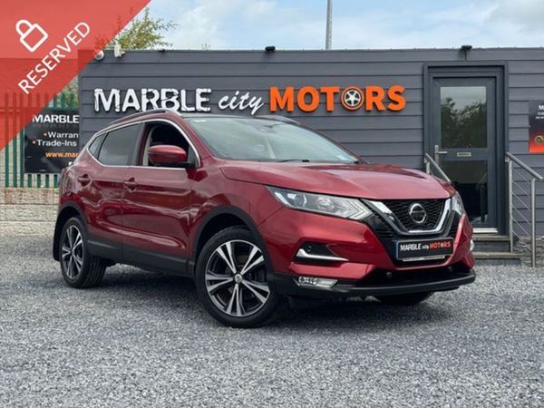 Nissan Qashqai MPV, Diesel, 2019, Red