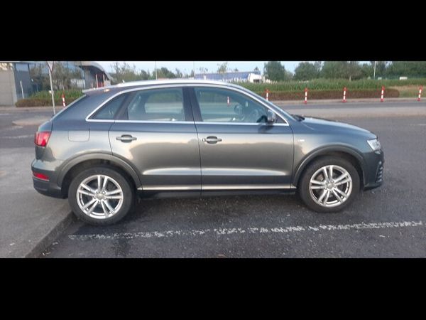 Audi Q3 SUV, Diesel, 2015, Grey