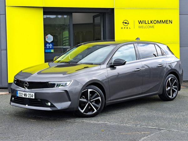 Opel Astra Hatchback, Petrol, 2023, Grey