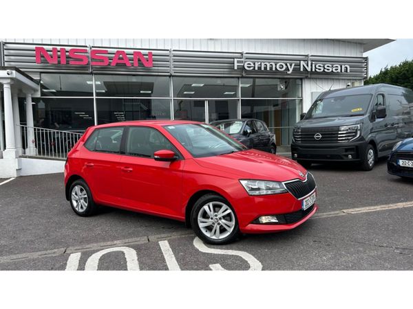 Skoda Fabia Hatchback, Petrol, 2020, Red