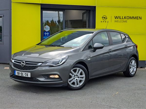 Opel Astra Hatchback, Petrol, 2019, Grey