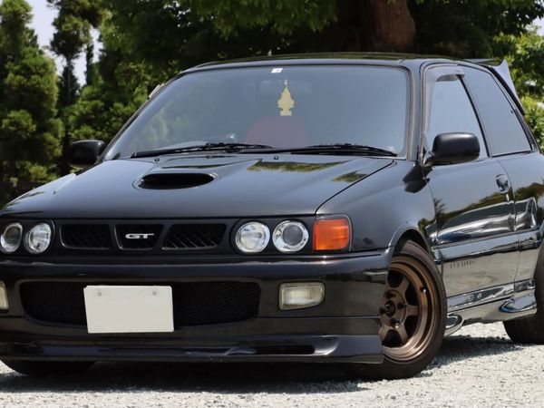 Nissan Skyline Saloon, Petrol, 1999, White