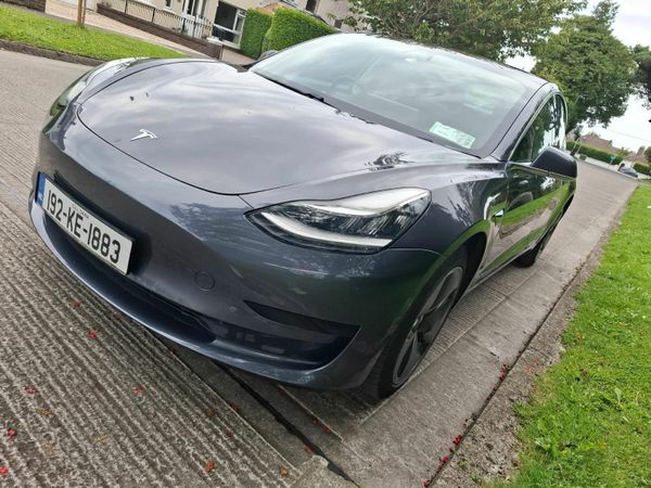 Tesla Model 3 Saloon, Electric, 2019, Grey