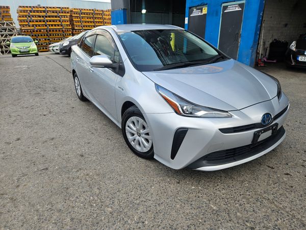 Toyota Prius Hatchback, Petrol Hybrid, 2020, Silver