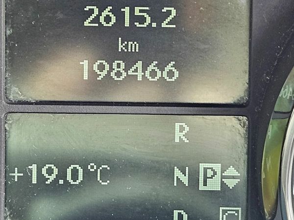 Mercedes-Benz R-Class MPV, Diesel, 2010, Black