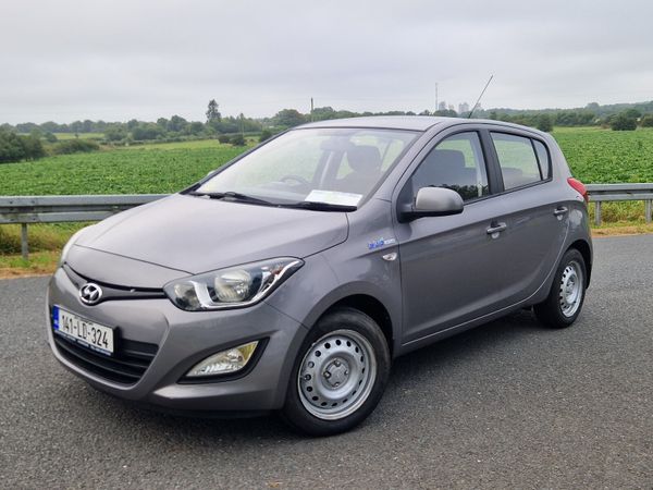 Hyundai i20 Hatchback, Petrol, 2014, Grey