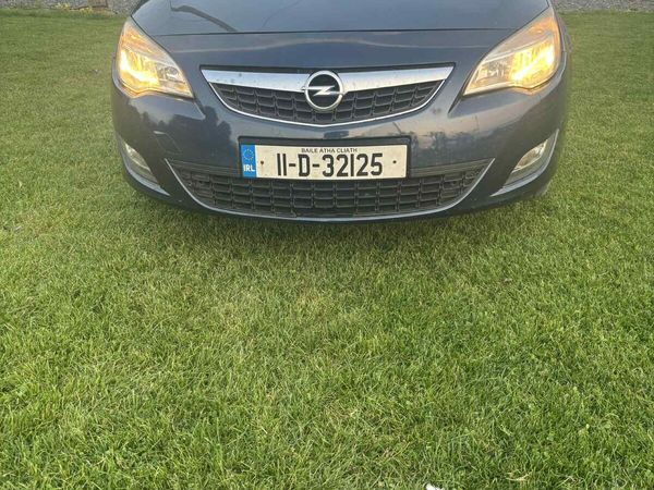 Opel Astra Hatchback, Diesel, 2011, Blue