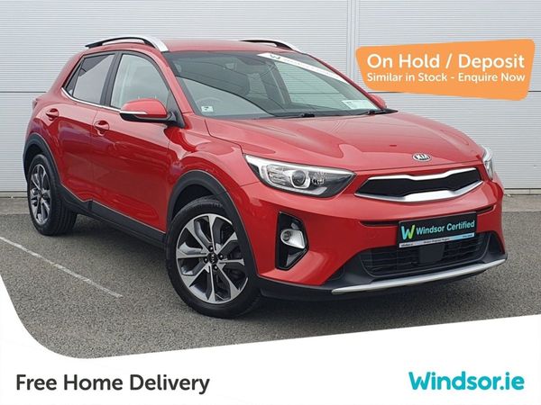 Kia Stonic Hatchback, Petrol, 2022, Red