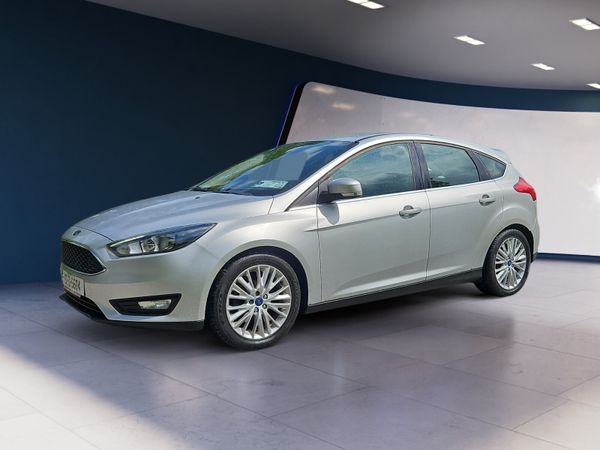 Ford Focus Hatchback, Diesel, 2015, Silver