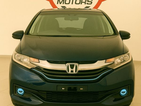 Honda Fit Hatchback, Petrol Hybrid, 2014, Black