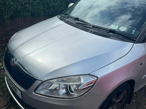 Skoda Fabia Estate/Jeep, Petrol, 2012, Silver