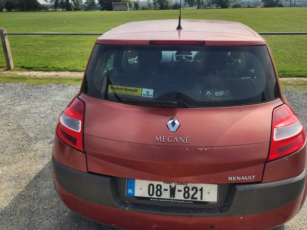 Renault Megane Hatchback, Petrol, 2008, Red