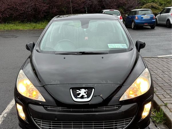 Peugeot 308 Hatchback, Diesel, 2010, Black