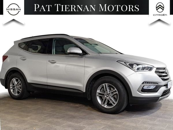 Hyundai Santa Fe SUV, Petrol, 2017, Silver