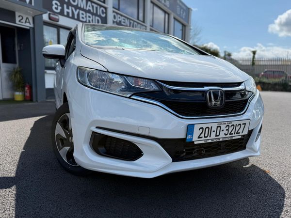 Honda Fit Hatchback, Petrol Hybrid, 2020, White