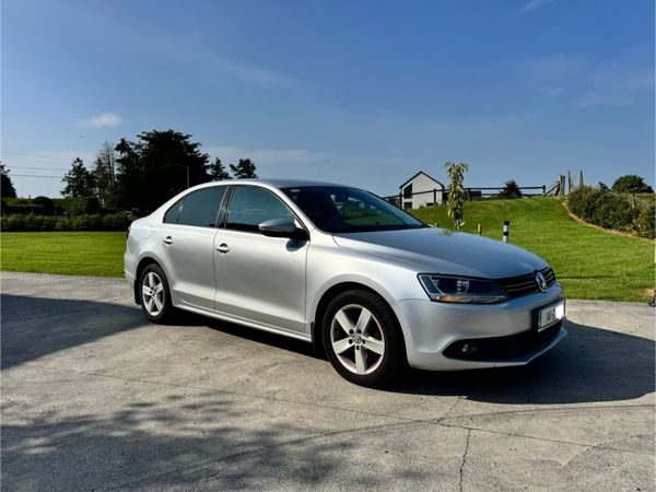 Volkswagen Jetta Saloon, Diesel, 2014, Silver