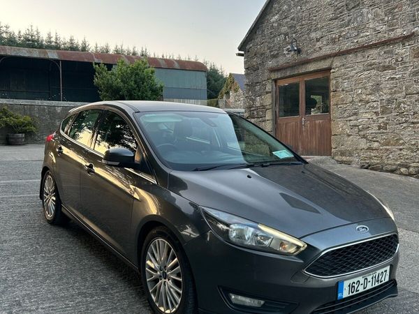 Ford Focus Hatchback, Diesel, 2016, Grey