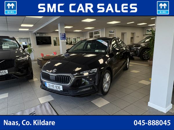Skoda Octavia Hatchback, Petrol, 2021, Black