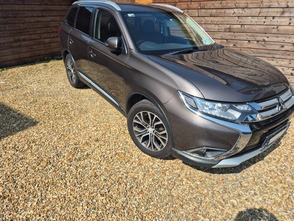 Mitsubishi Outlander SUV, Diesel, 2016, Brown