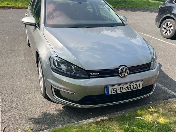 Volkswagen Golf Hatchback, Electric, 2015, Silver
