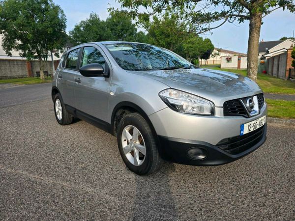 Nissan Qashqai Hatchback, Diesel, 2012, Silver