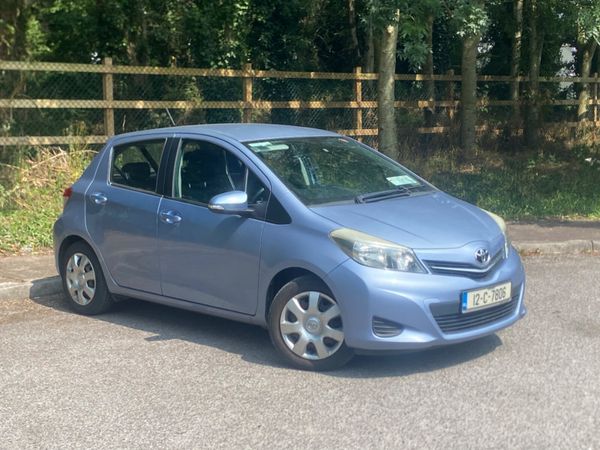 Toyota Yaris Hatchback, Petrol, 2012, Blue