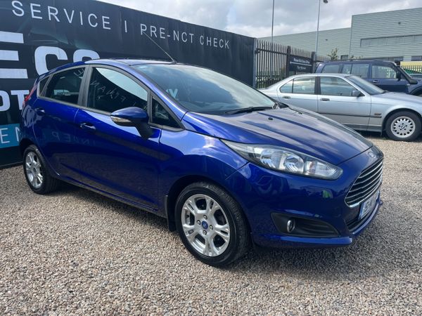 Ford Fiesta Hatchback, Petrol, 2015, Blue
