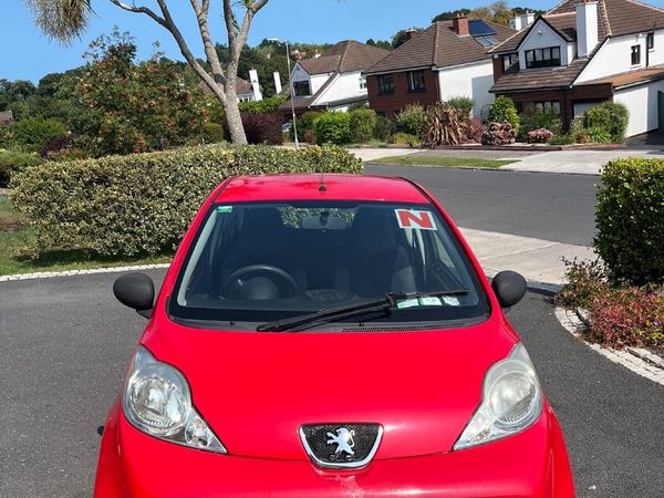Peugeot 107 Hatchback, Petrol, 2011, Red