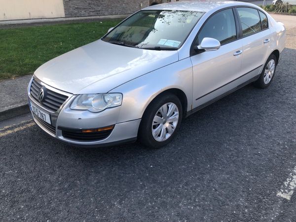 Volkswagen Passat Saloon, Petrol, 2007, Silver