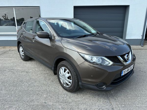 Nissan Qashqai Hatchback, Petrol, 2015, Brown