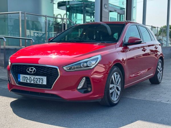 Hyundai i30 Hatchback, Petrol, 2017, Red